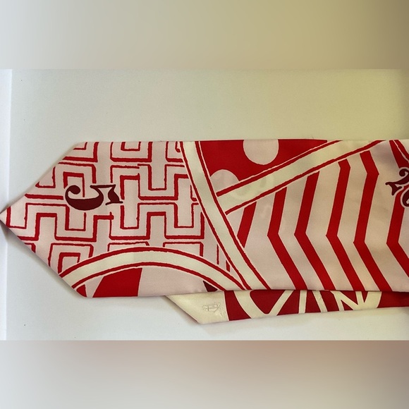 Hermès “Tout en Carré” Maxi Twilly Scarf - Picture 8 of 11